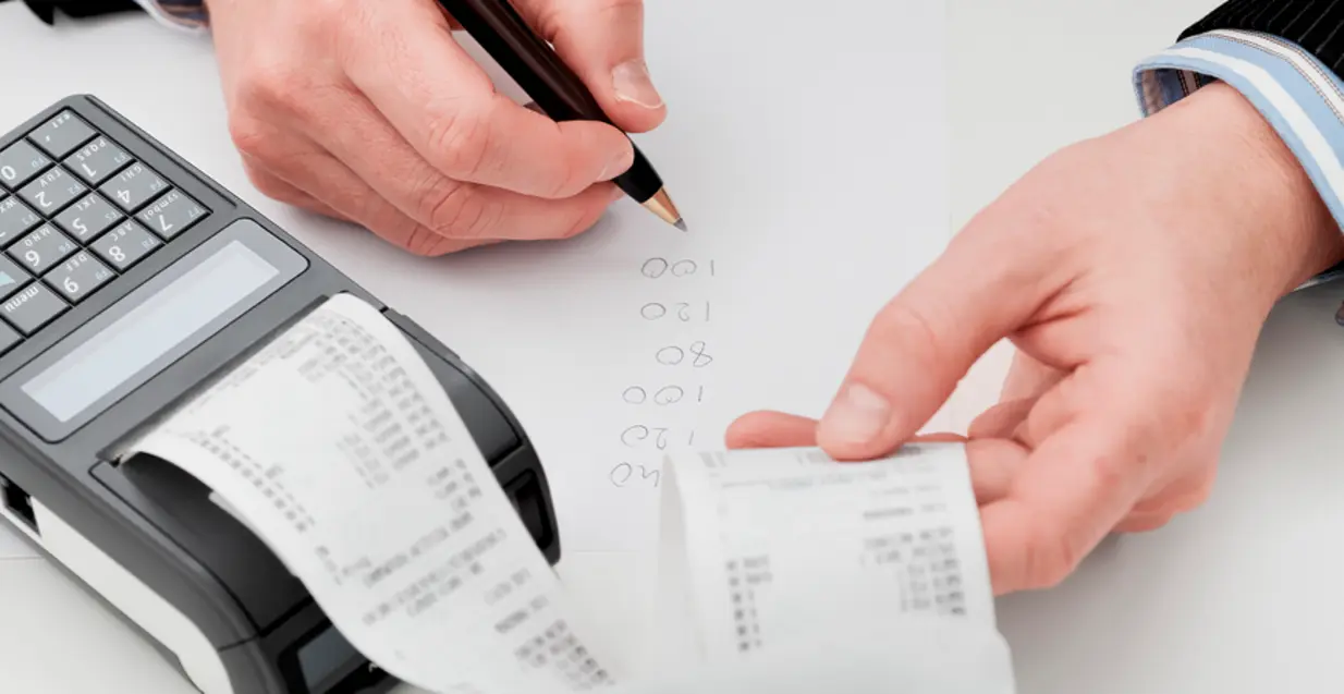 Setores sem nota fiscal eletrônica ficam fora da primeira fase da CBS: detalhes da implementação