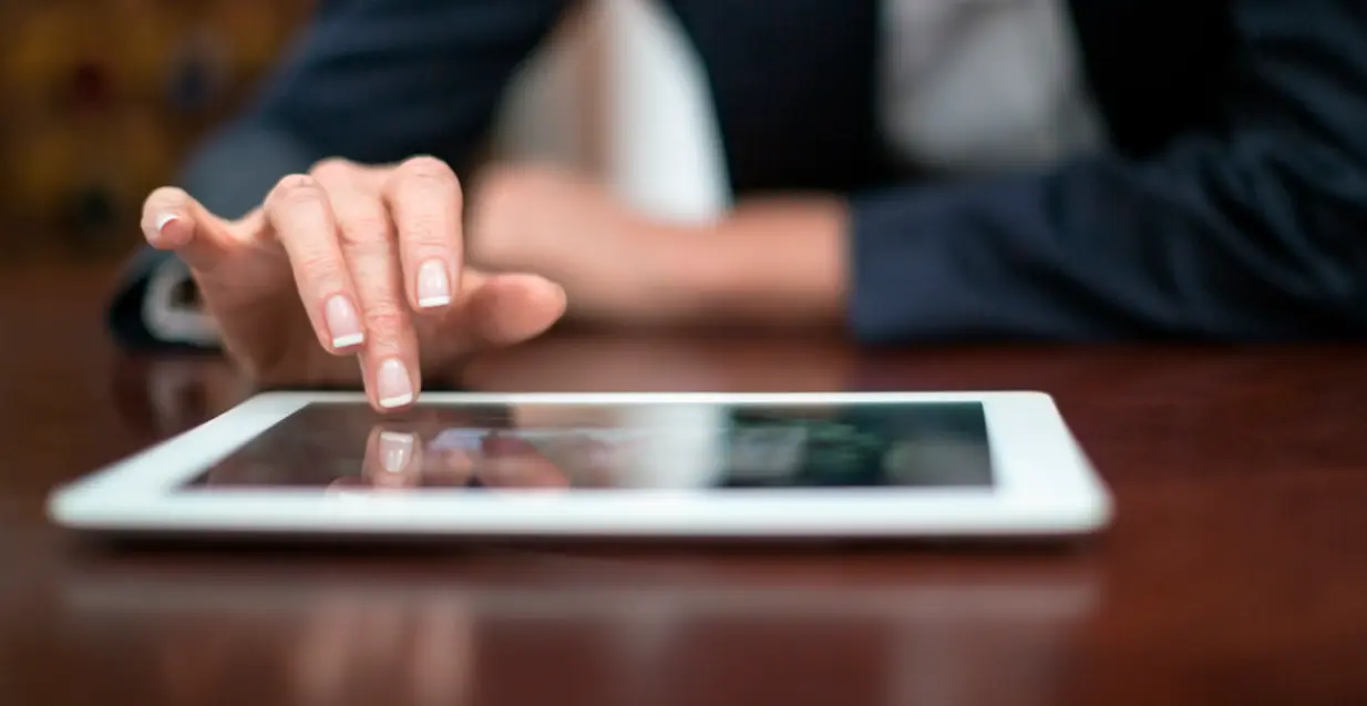 Descubra como o NFSe Mobile facilita a emissão de notas fiscais pelo celular para MEIs e autônomos